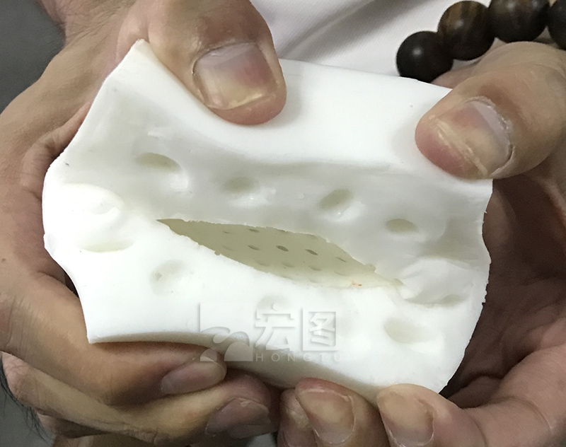 圓球裝飾品硅膠模具手感測試 圓球裝飾品硅膠模具手感測試